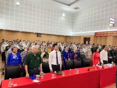 Văn phòng Luật sư Hà Lan và Cộng sự tri ân người có công với cách mạng tại phường Bồ Đề, quận Long Biên, TP Hà Nội